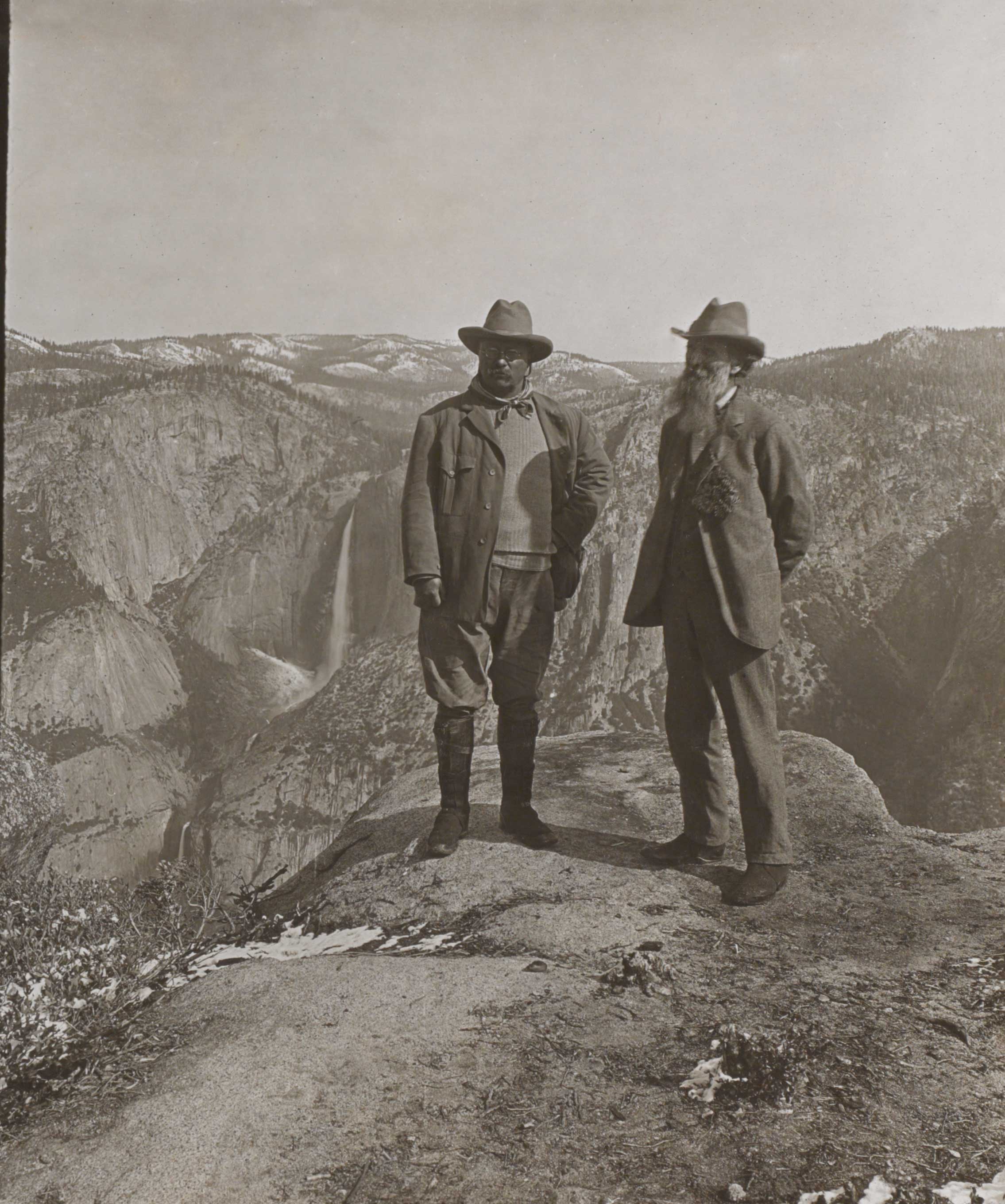 Image of Teddy Roosevelt and John Muir in Yosemite. Courtesy of the Library of Congress.